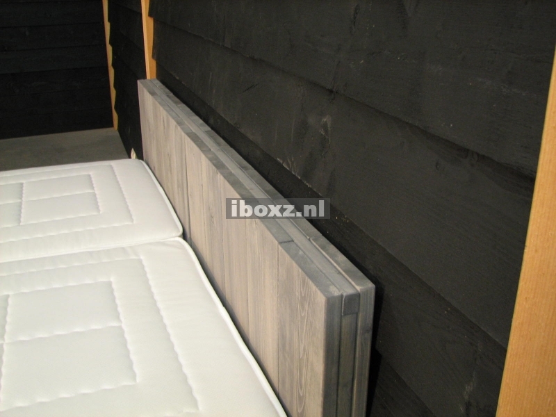 Alice archief vergiftigen Boxspring met steigerhouten hoofdbord | Iboxz.nl